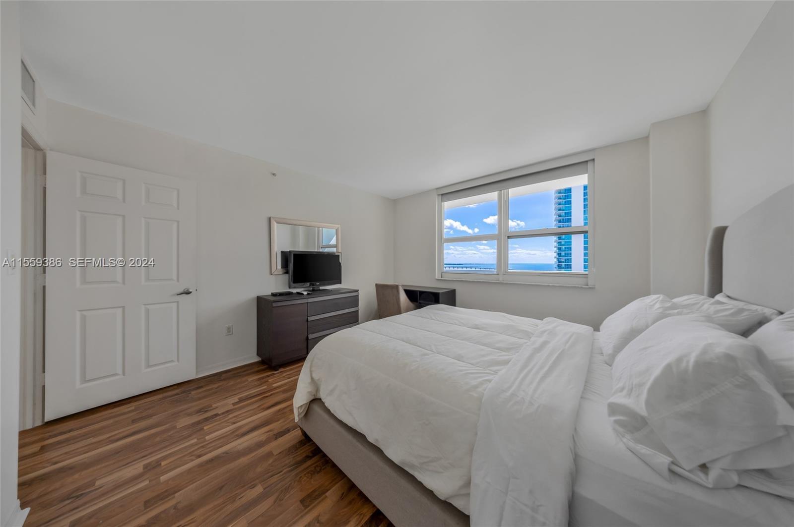 THE MARK ON BRICKELL COND - Residential Lease