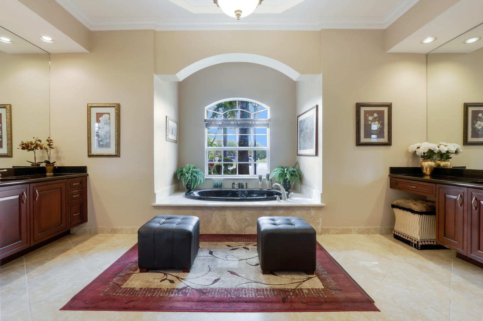 ISOLA BELLA ESTATES                             VI - Residential