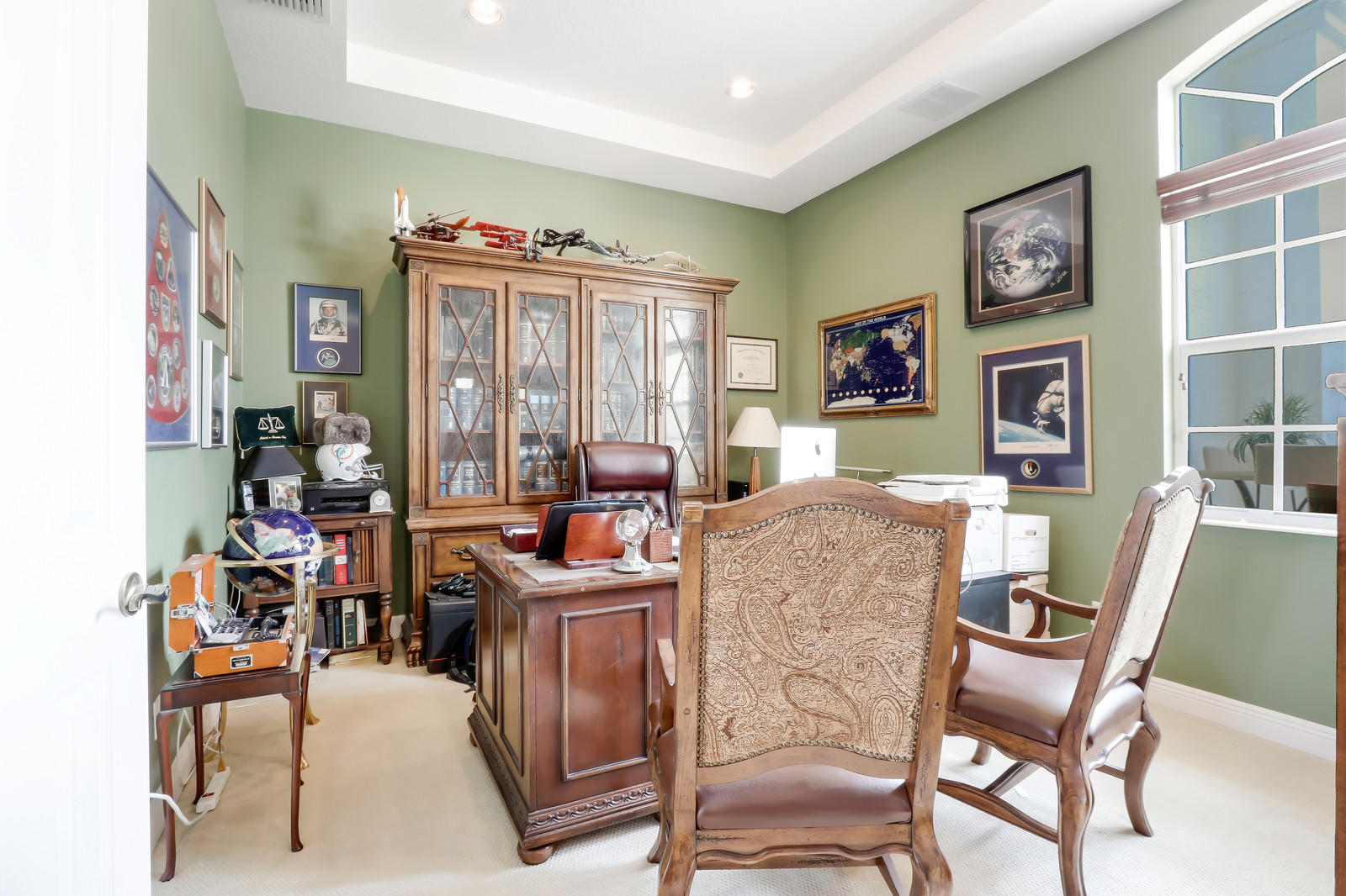 ISOLA BELLA ESTATES                             VI - Residential