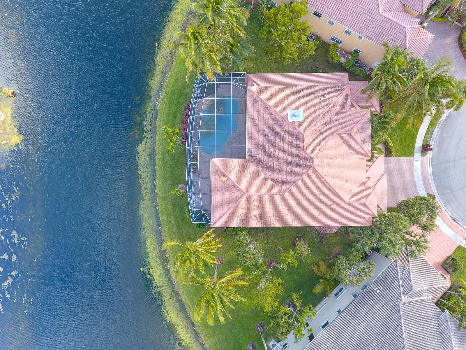 ISOLA BELLA ESTATES                             VI - Residential