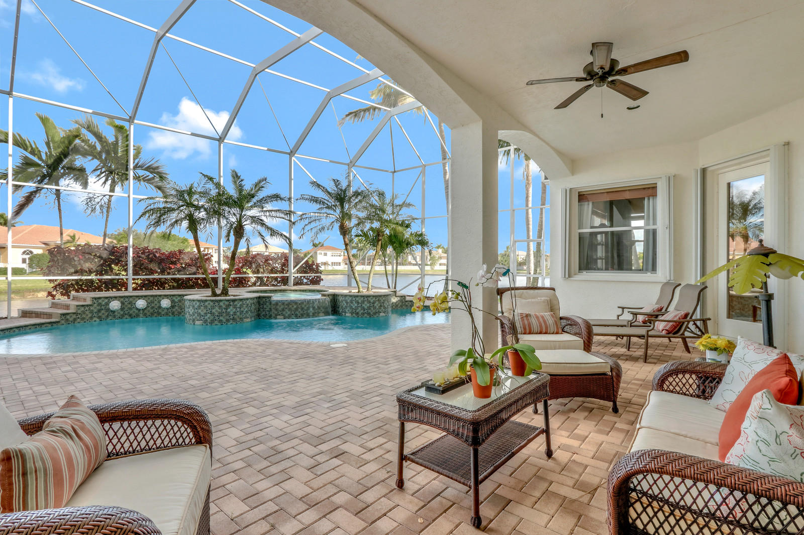 ISOLA BELLA ESTATES                             VI - Residential