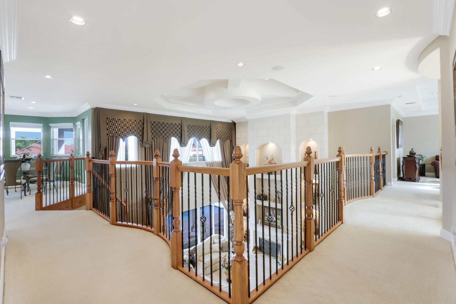 ISOLA BELLA ESTATES                             VI - Residential