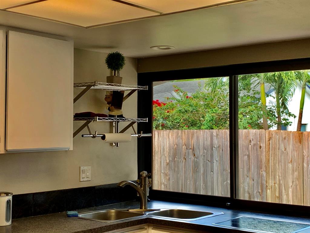 BOCA MADERA UNIT 2 - Residential