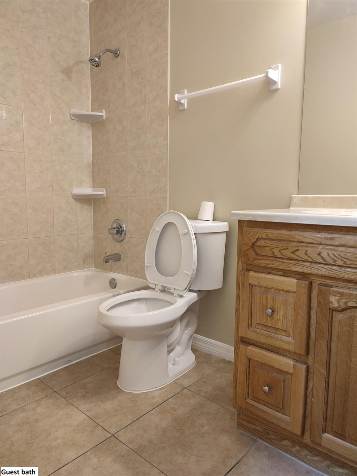 ELMWOOD EST - Residential Lease