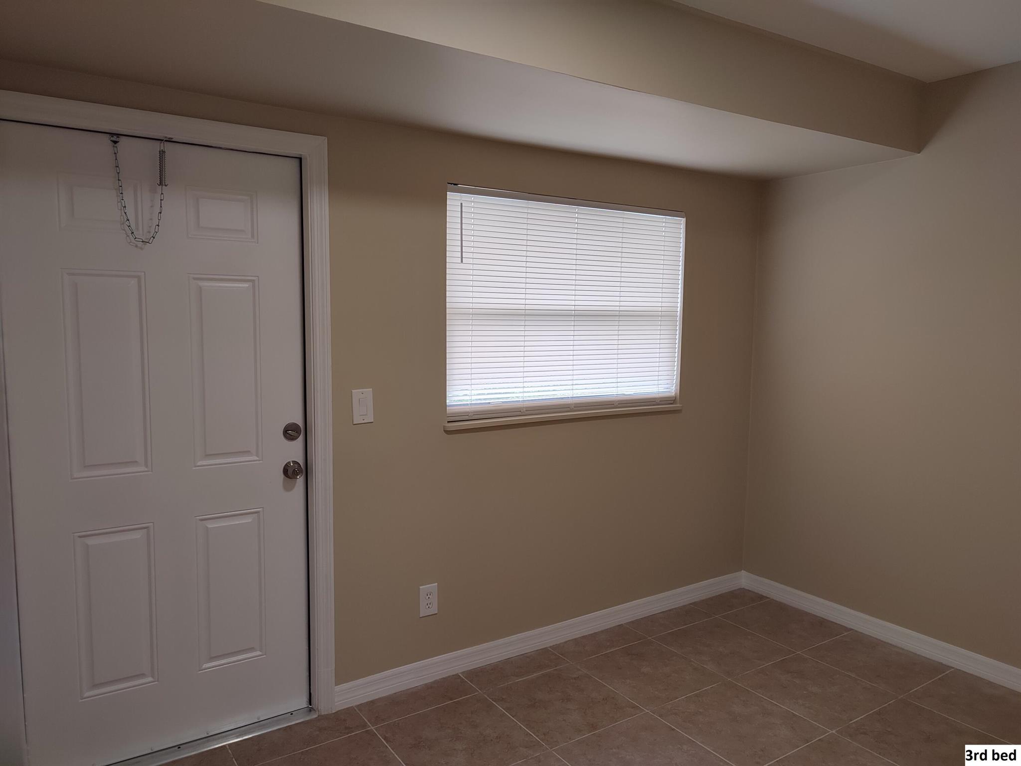 ELMWOOD EST - Residential Lease