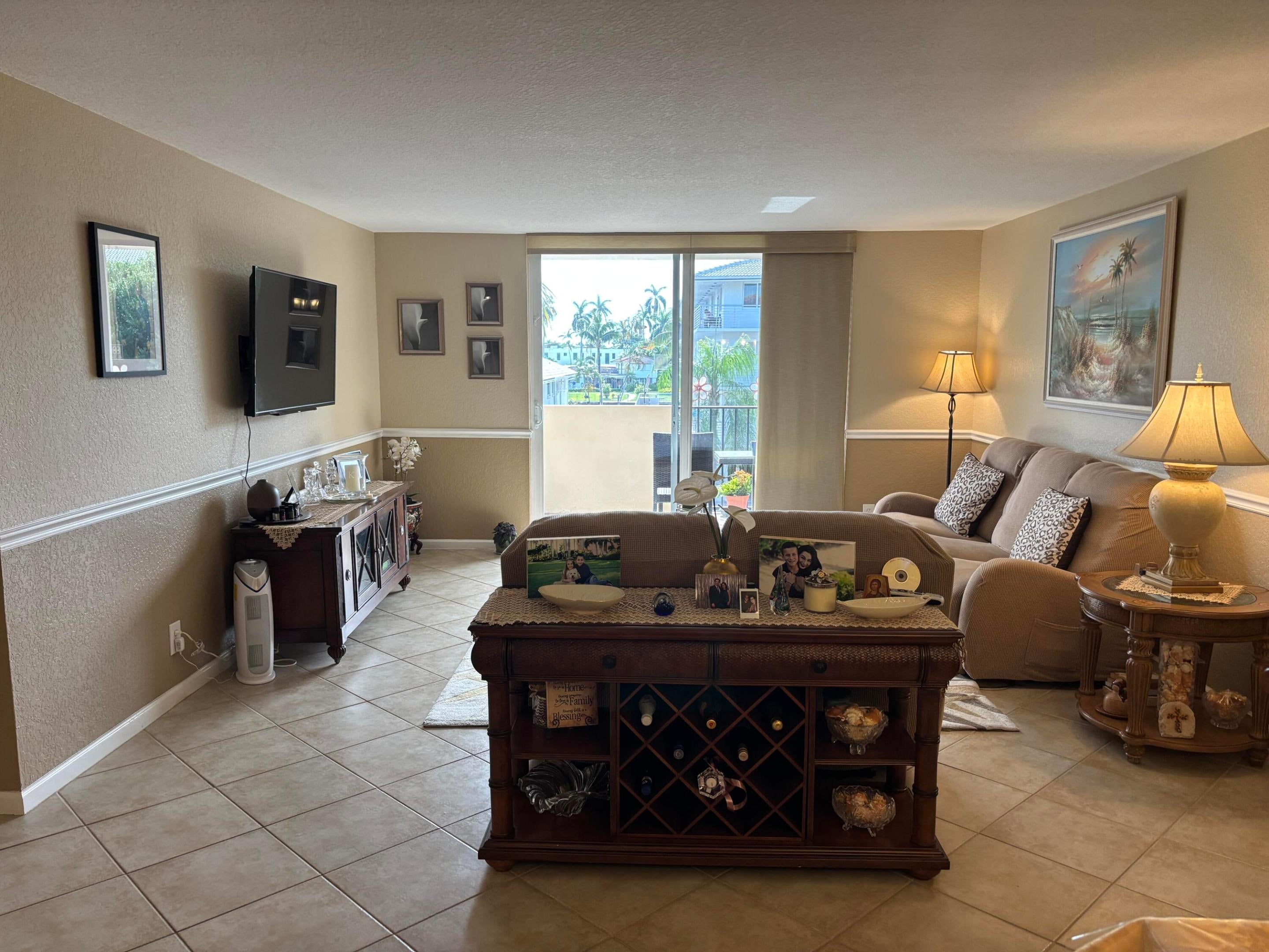 1000 Spanish River Road 3c
