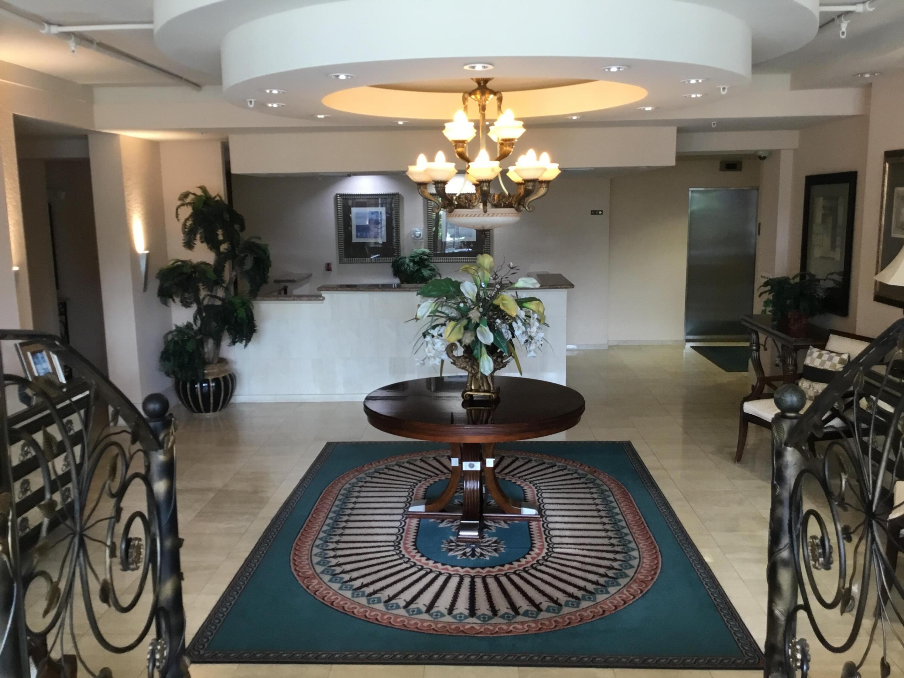 1000 Spanish River Road 3c