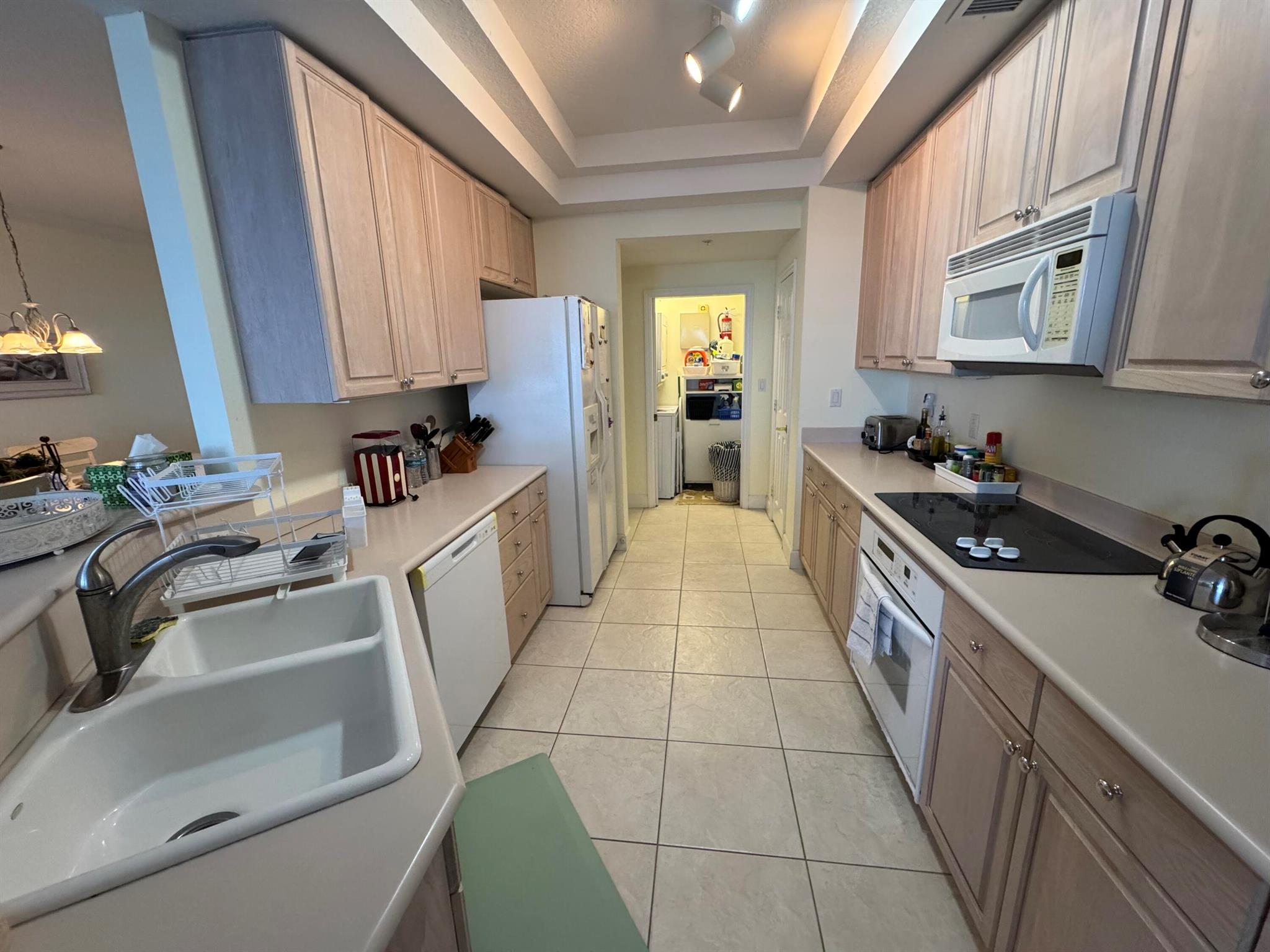 JUPITER OCEAN GRANDE - Residential Lease