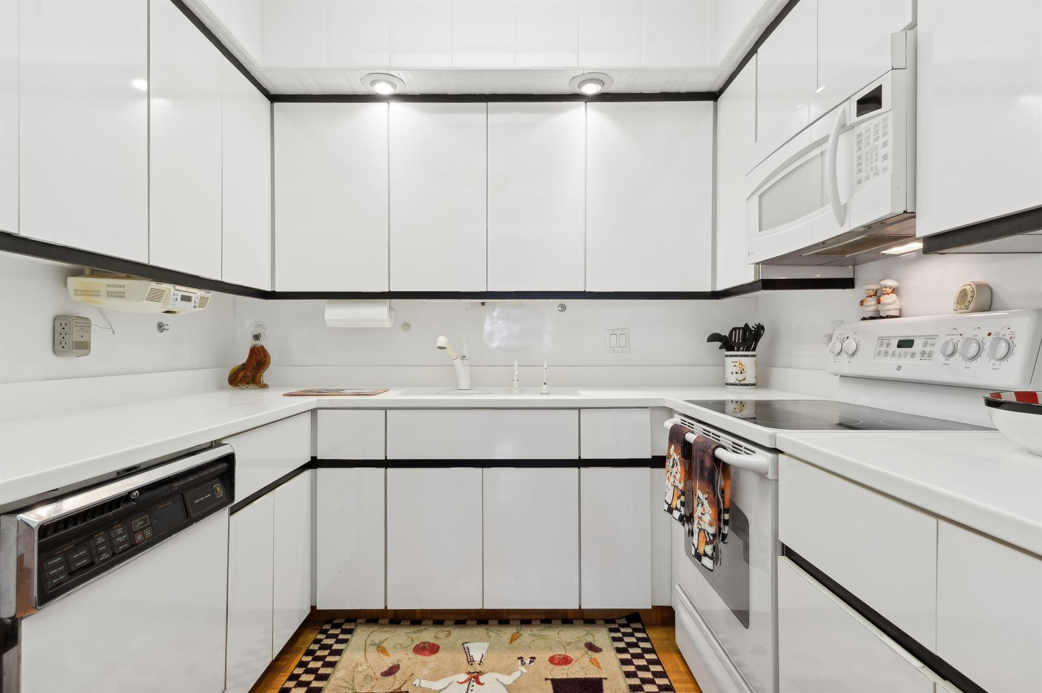 BARR TERRACE CONDO - Residential