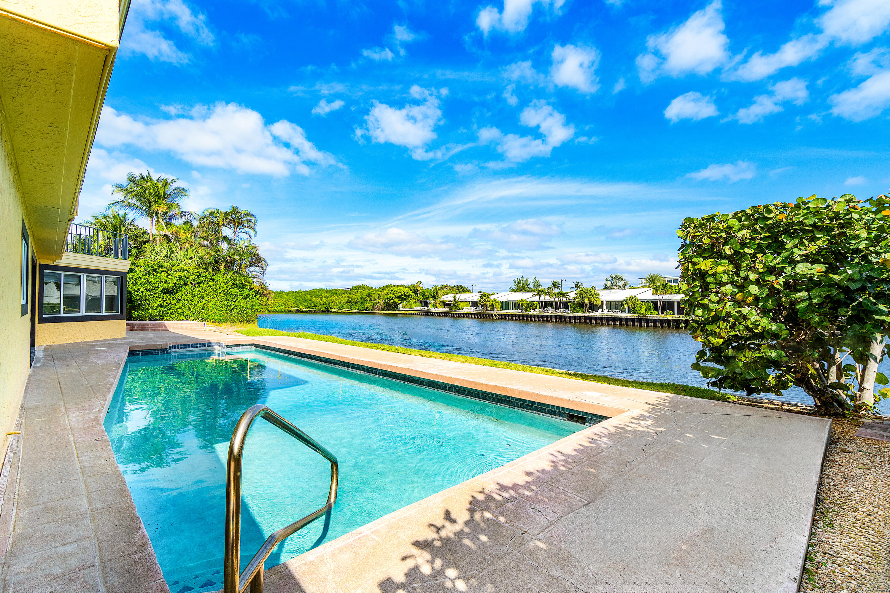 Ibis Isle - Residential