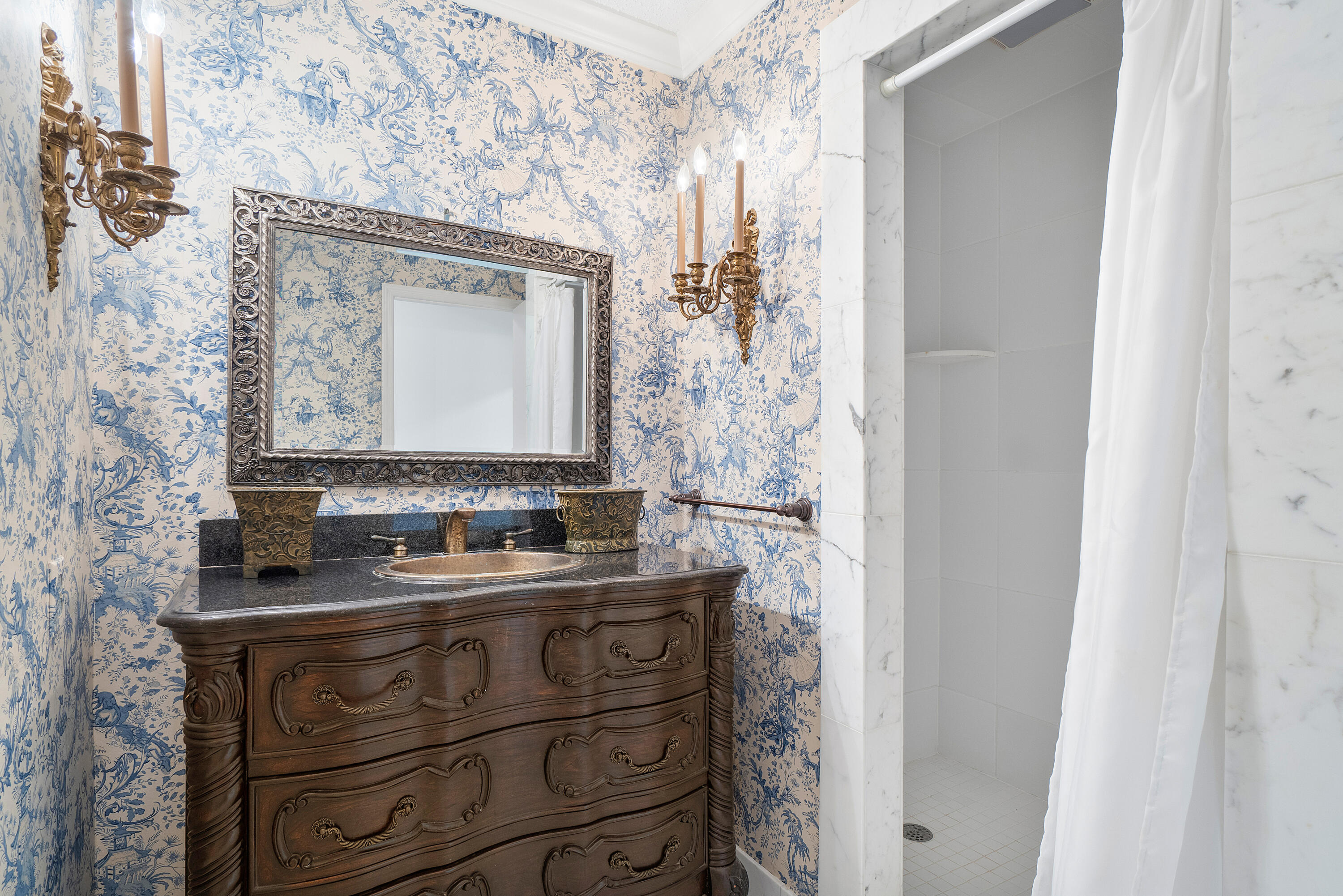 Ibis Isle - Residential