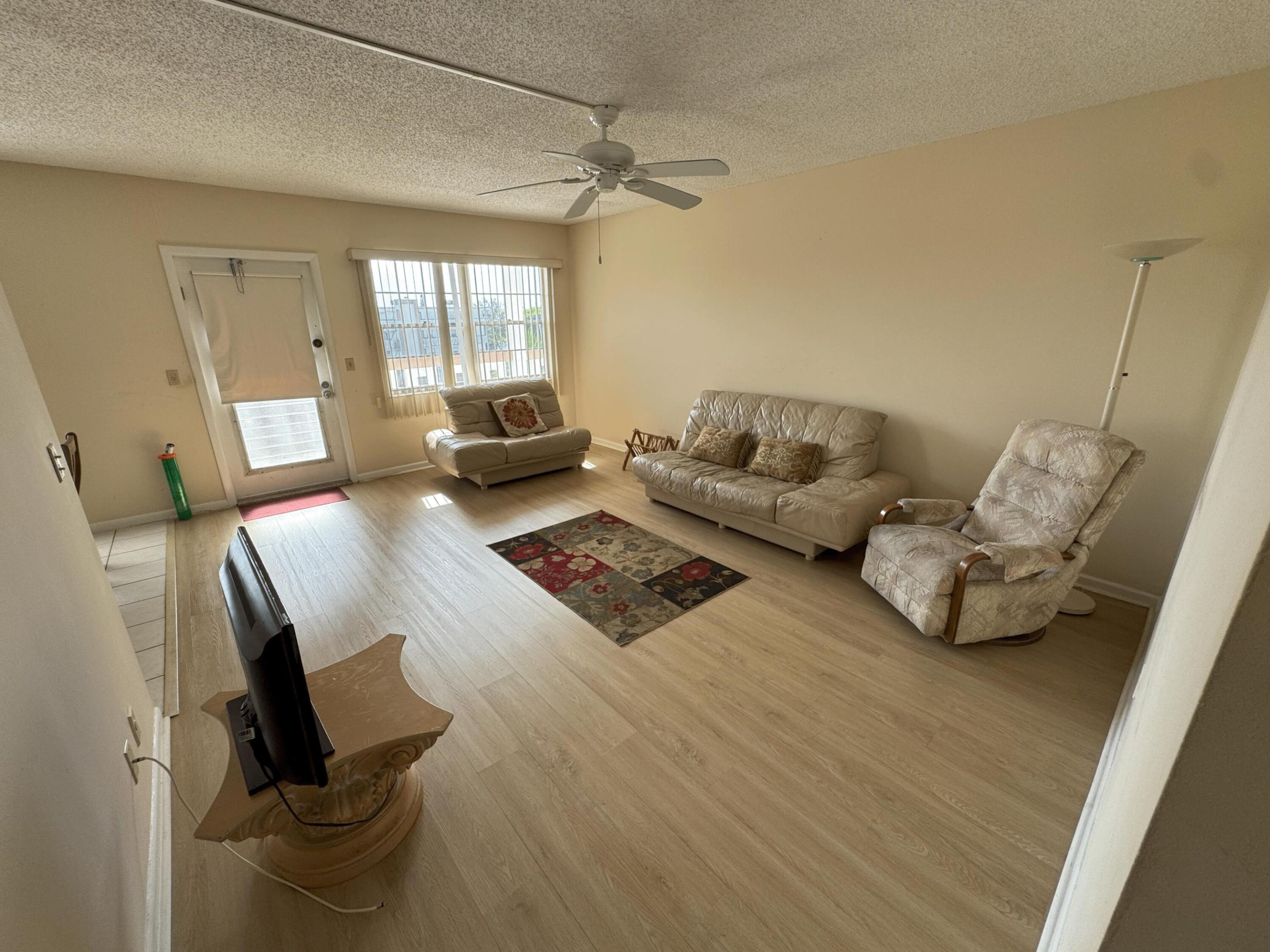 4075 Cornwall D