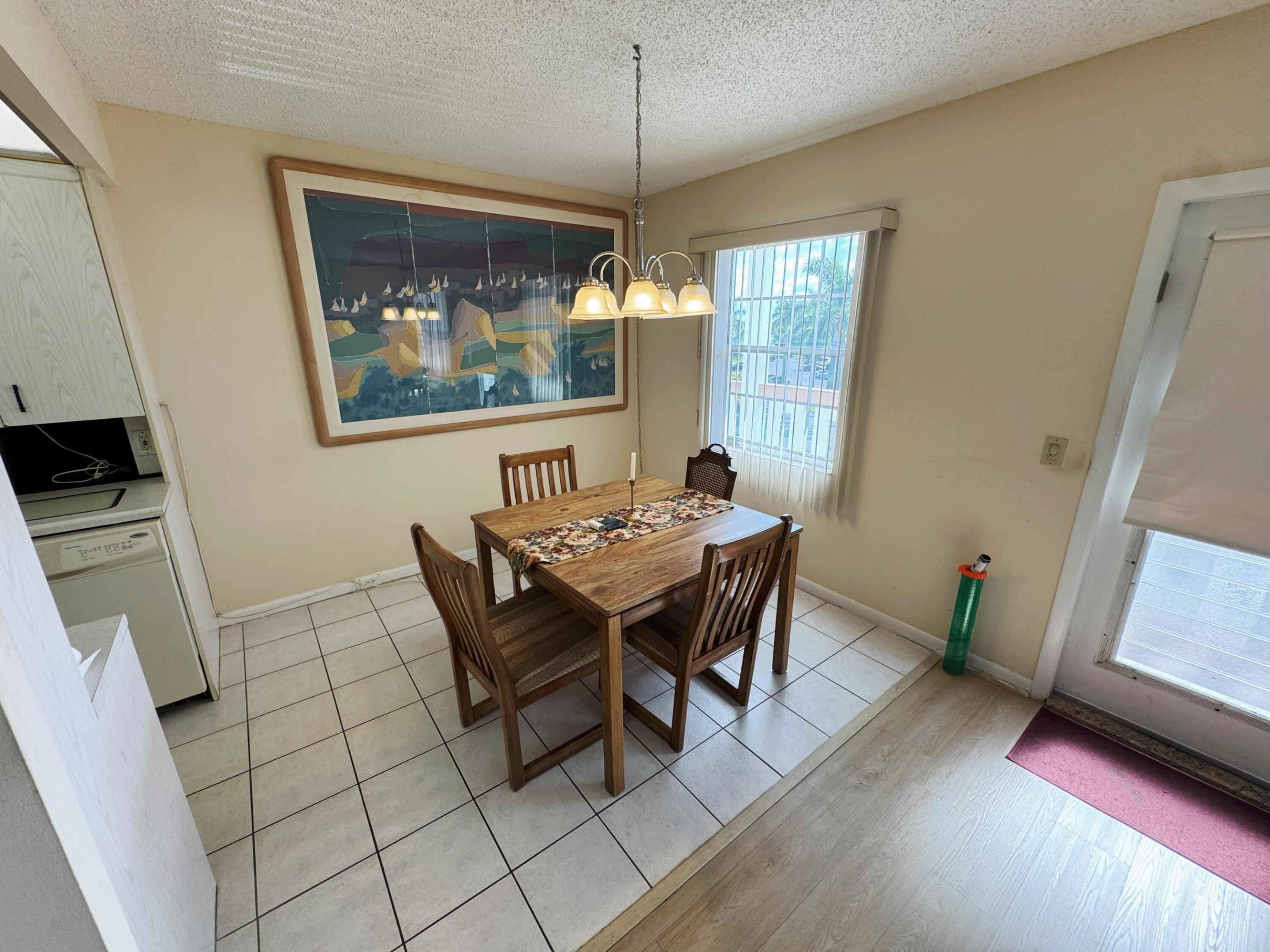 4075 Cornwall D
