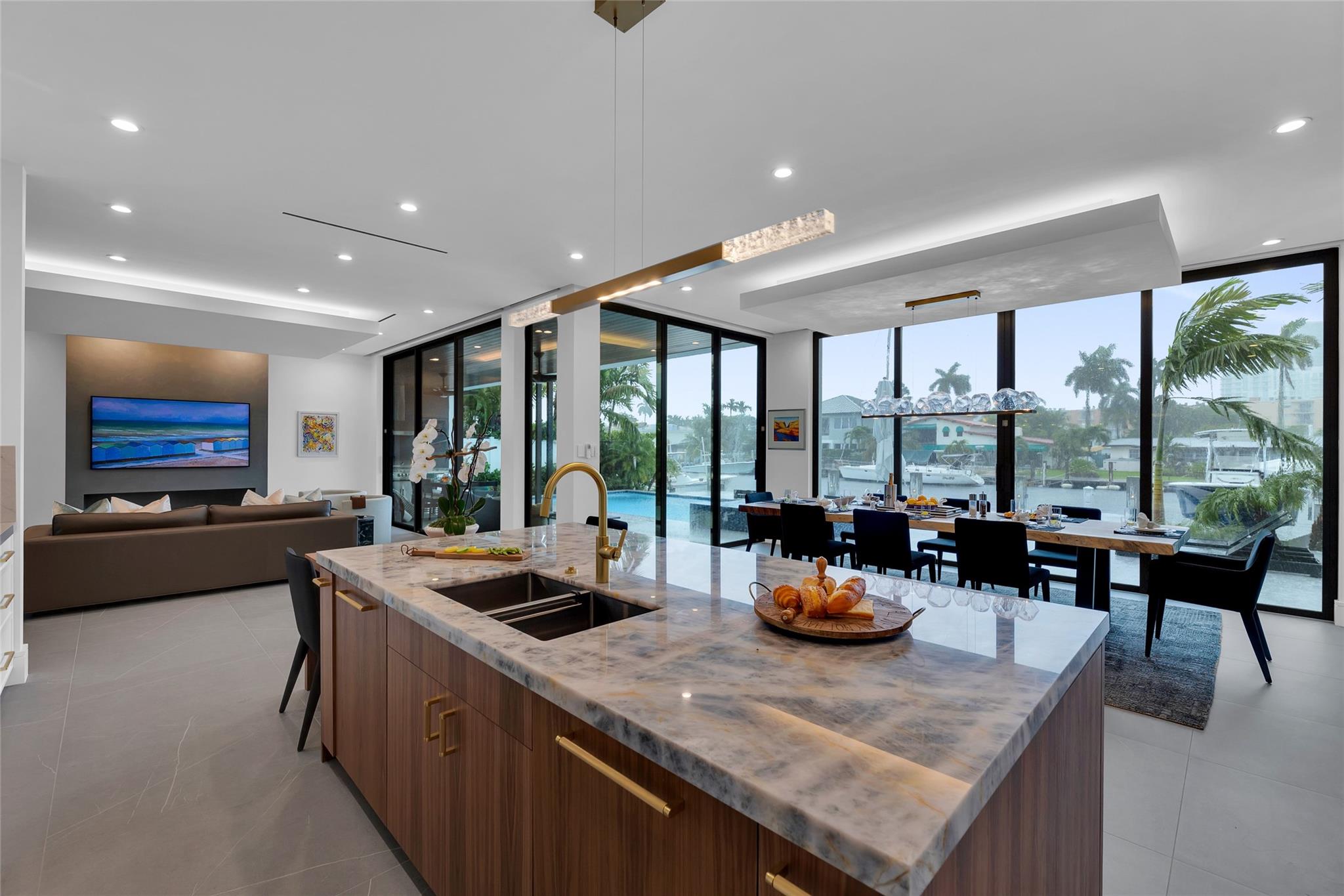 Lauderdale Harbors Sec A - Residential Lease