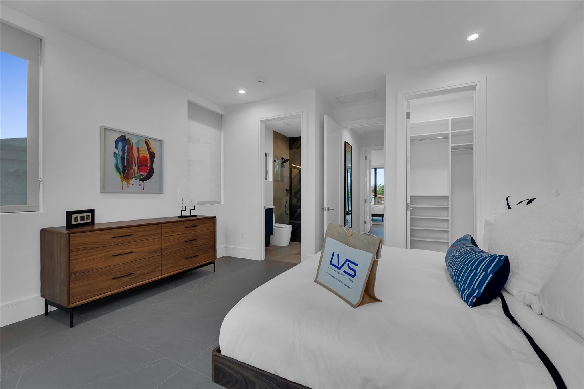 Lauderdale Harbors Sec A - Residential Lease