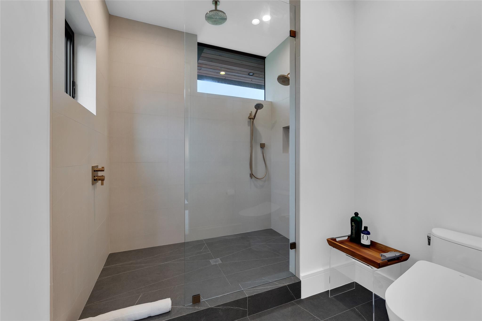 Lauderdale Harbors Sec A - Residential Lease
