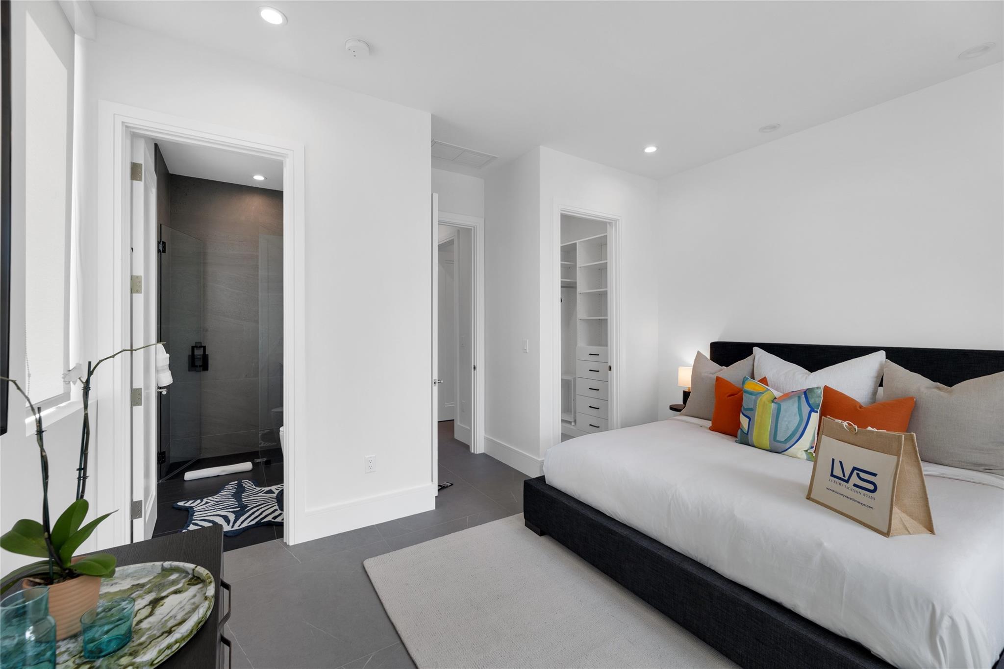 Lauderdale Harbors Sec A - Residential Lease
