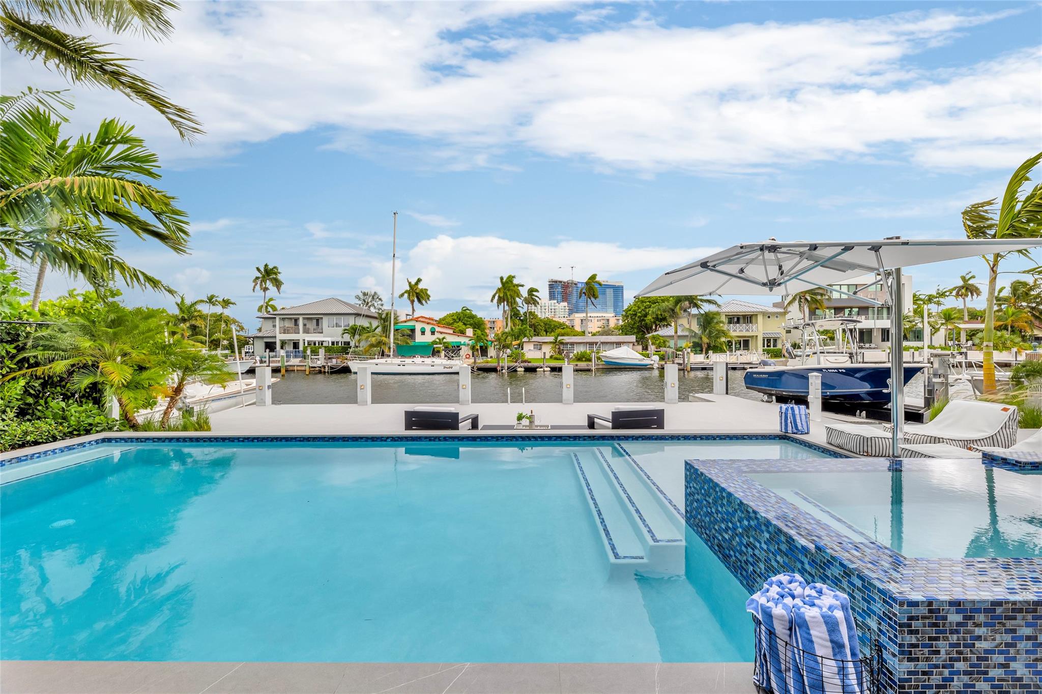 Lauderdale Harbors Sec A - Residential Lease