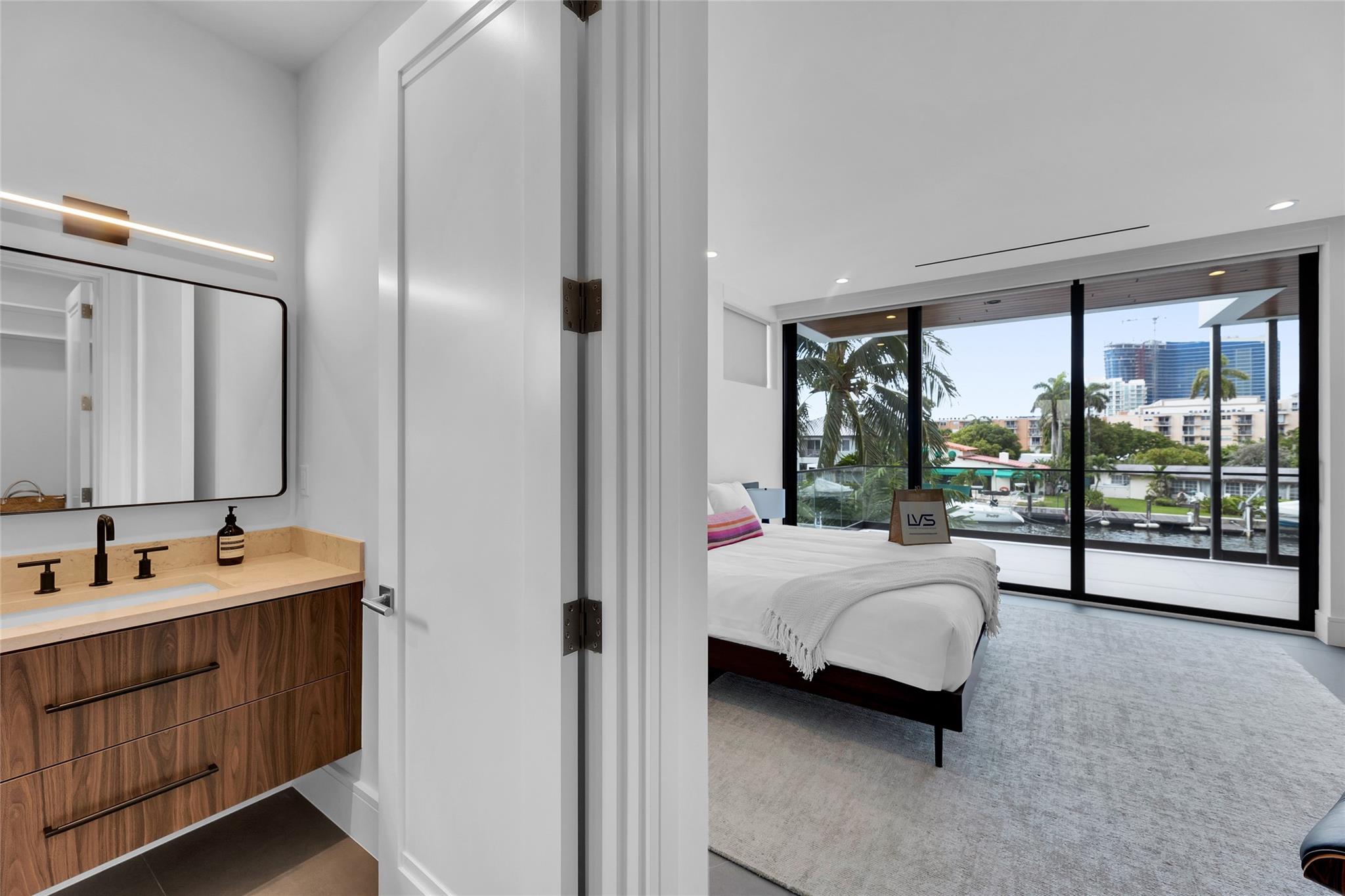 Lauderdale Harbors Sec A - Residential Lease