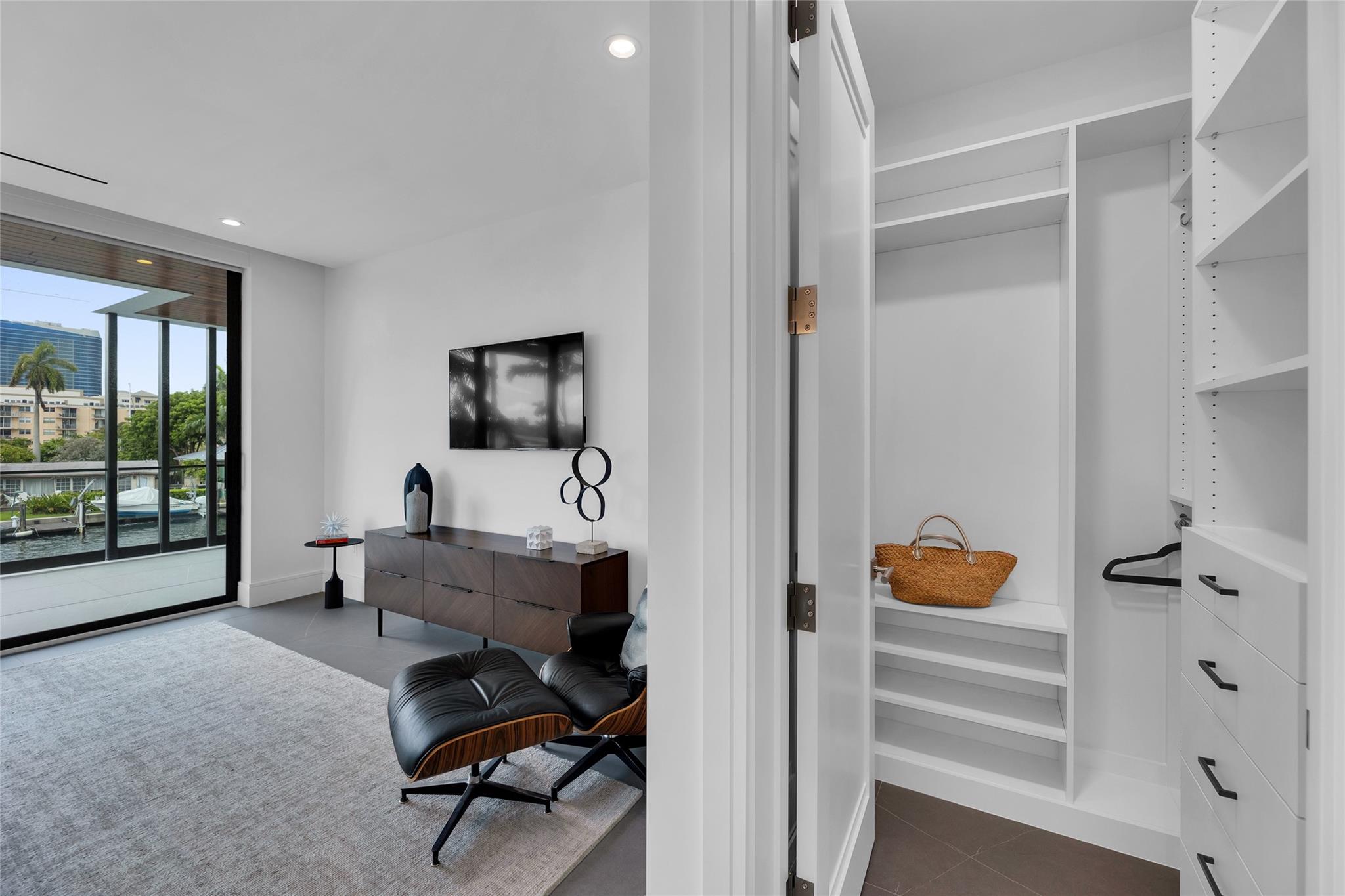 Lauderdale Harbors Sec A - Residential Lease
