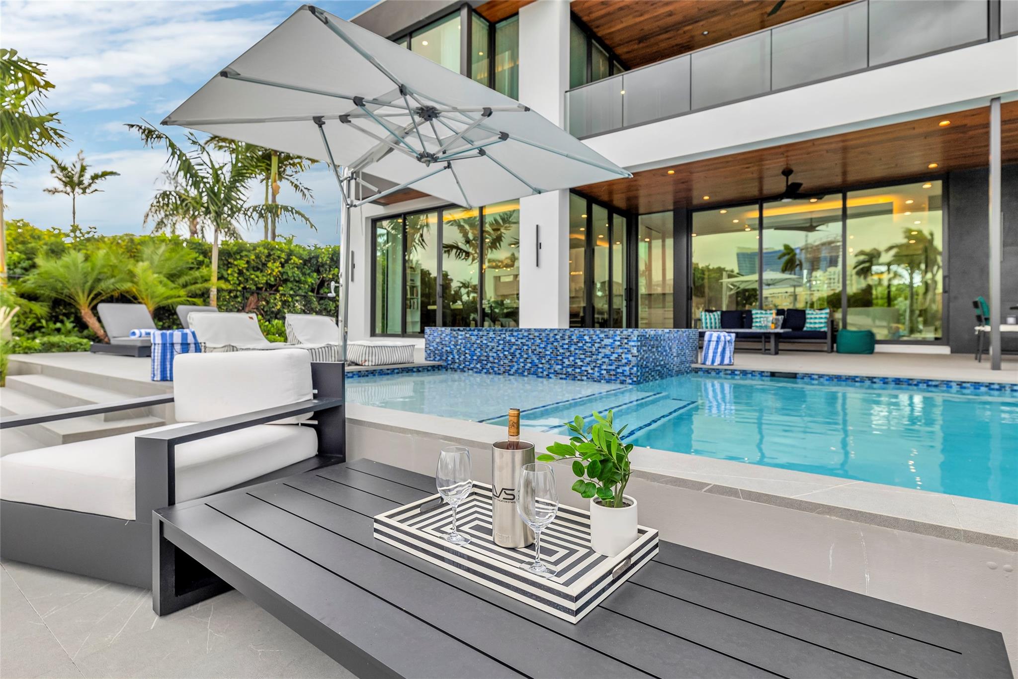Lauderdale Harbors Sec A - Residential Lease