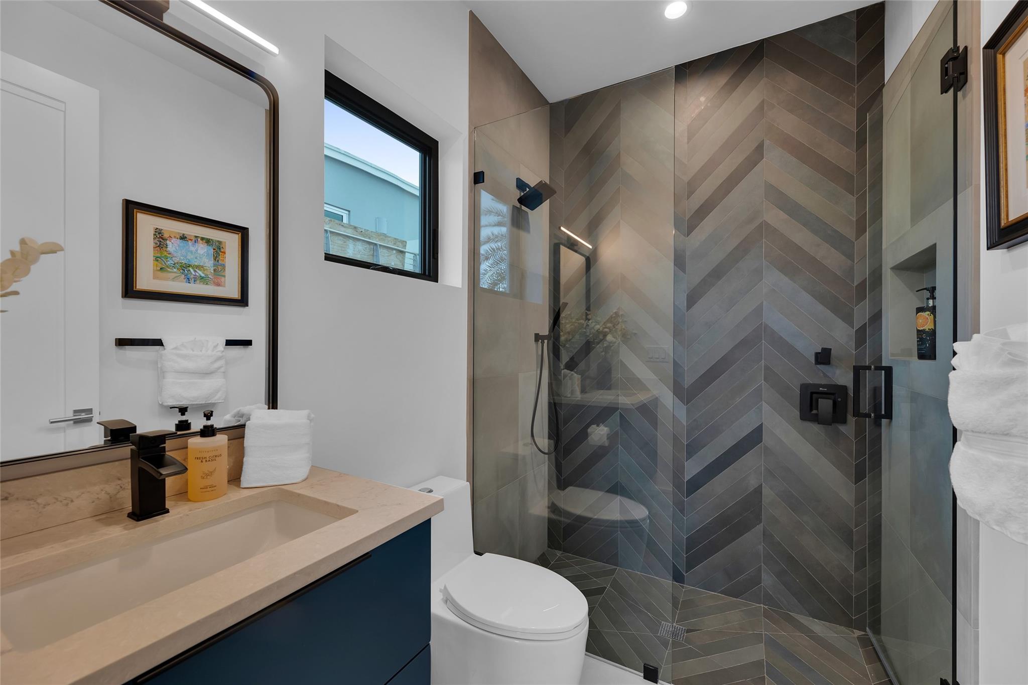 Lauderdale Harbors Sec A - Residential Lease