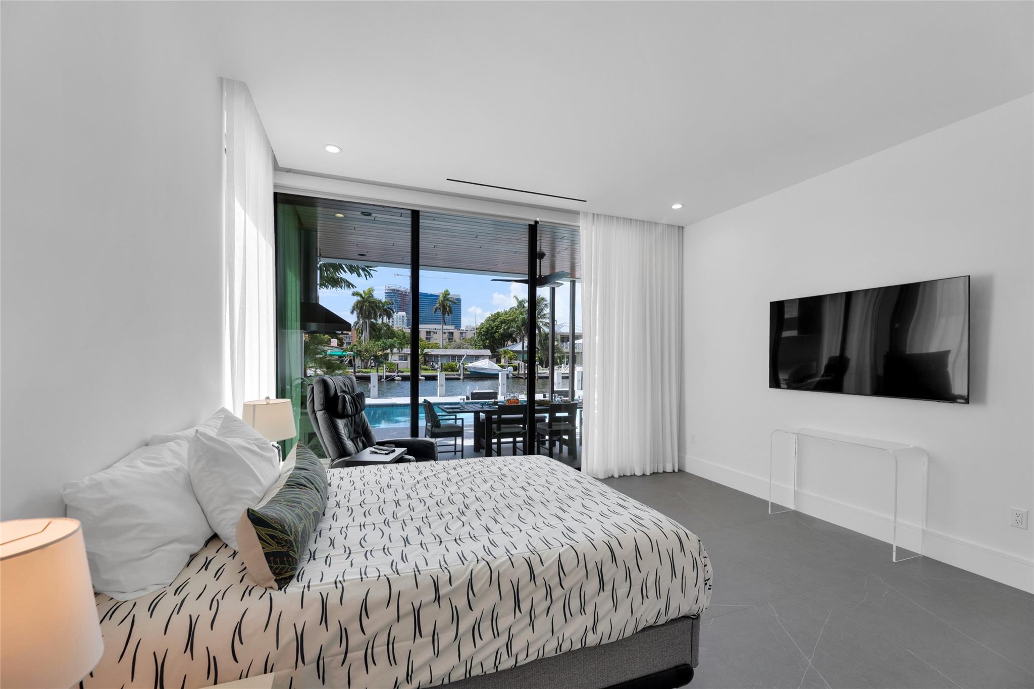 Lauderdale Harbors Sec A - Residential Lease
