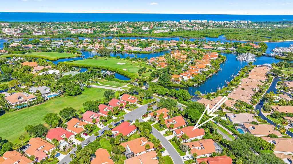 Photo of 16613 Hidden Cove Drive, Jupiter, FL 33477 (MLS # R10797920)