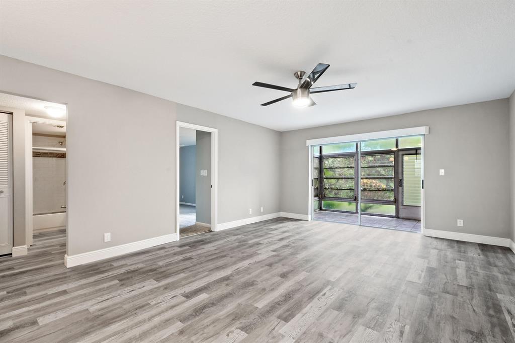 TWIN LAKES SOUTH & TOWN VILLAS CONDO - Residential