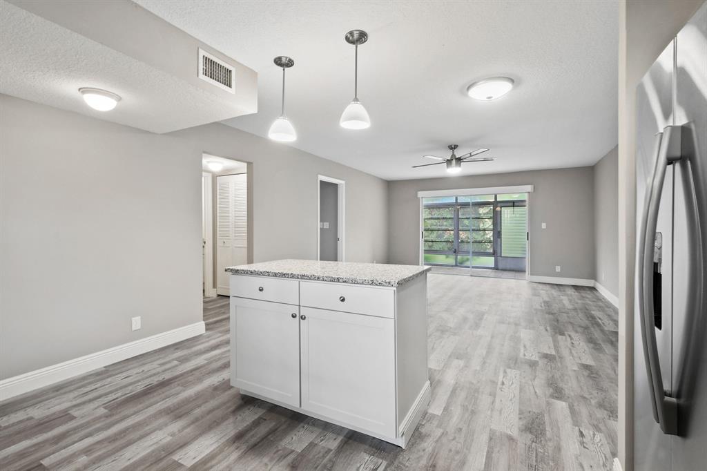 TWIN LAKES SOUTH & TOWN VILLAS CONDO - Residential