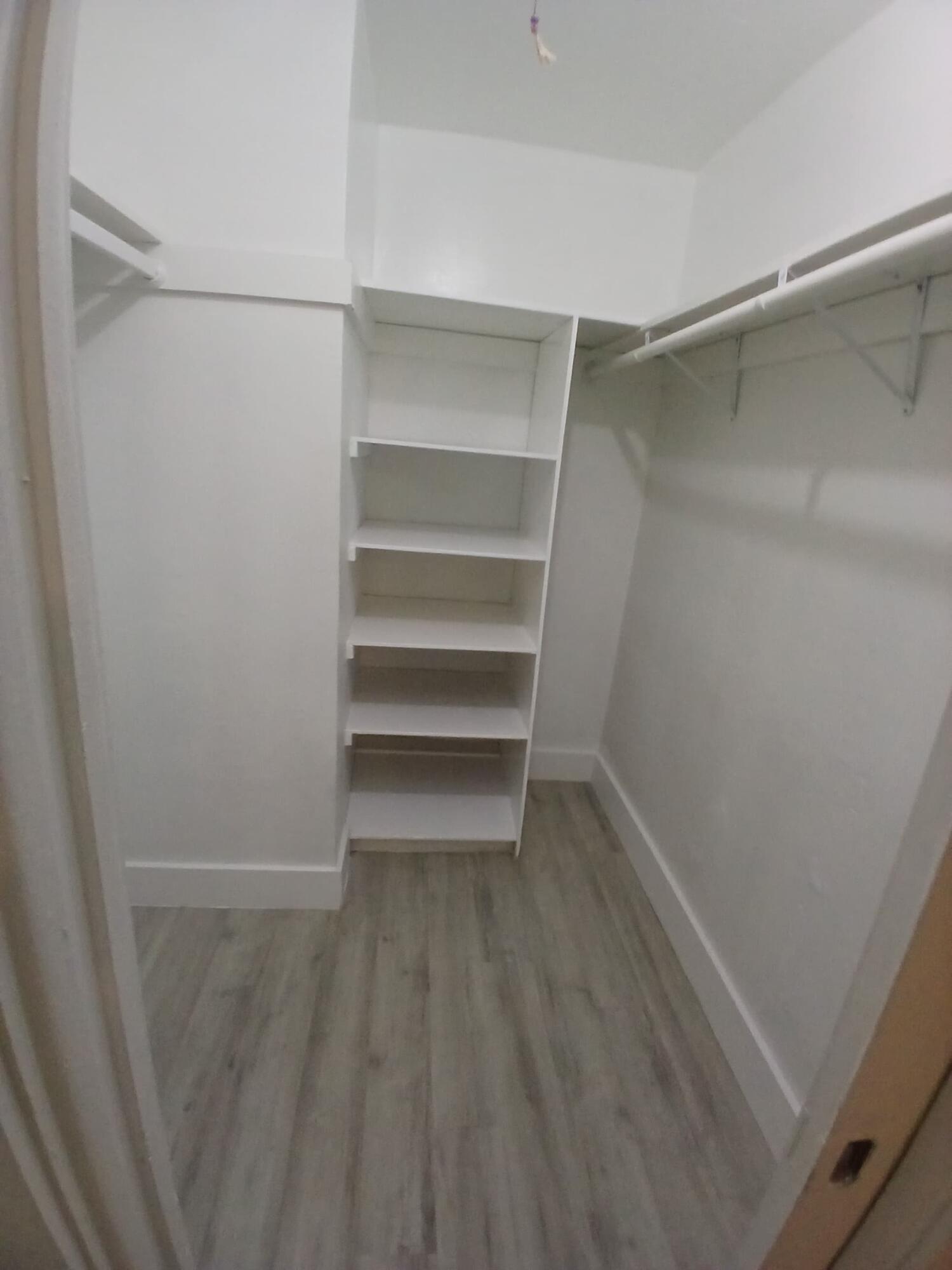 ARCH CREEK ESTS - Residential Lease