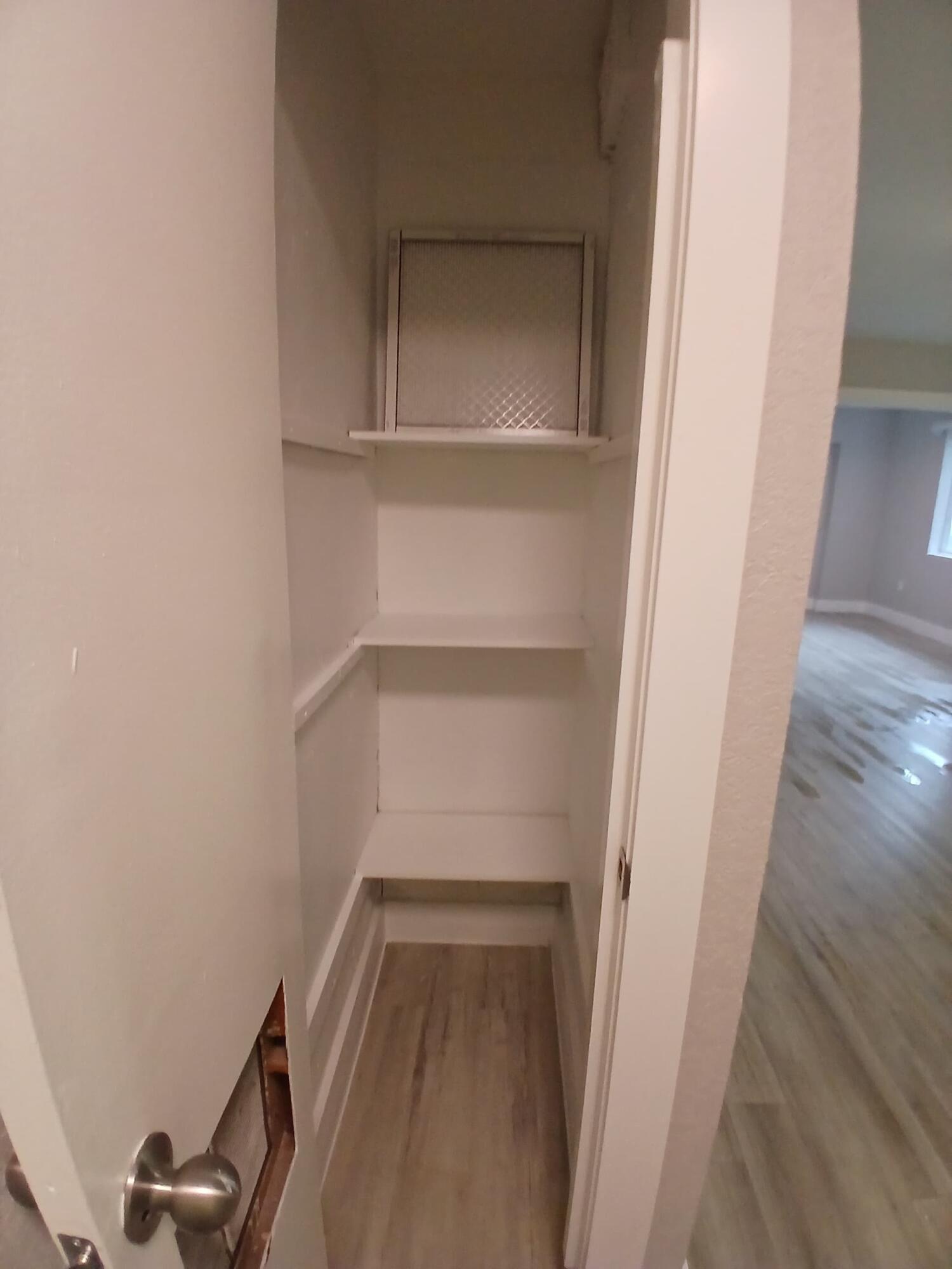 ARCH CREEK ESTS - Residential Lease