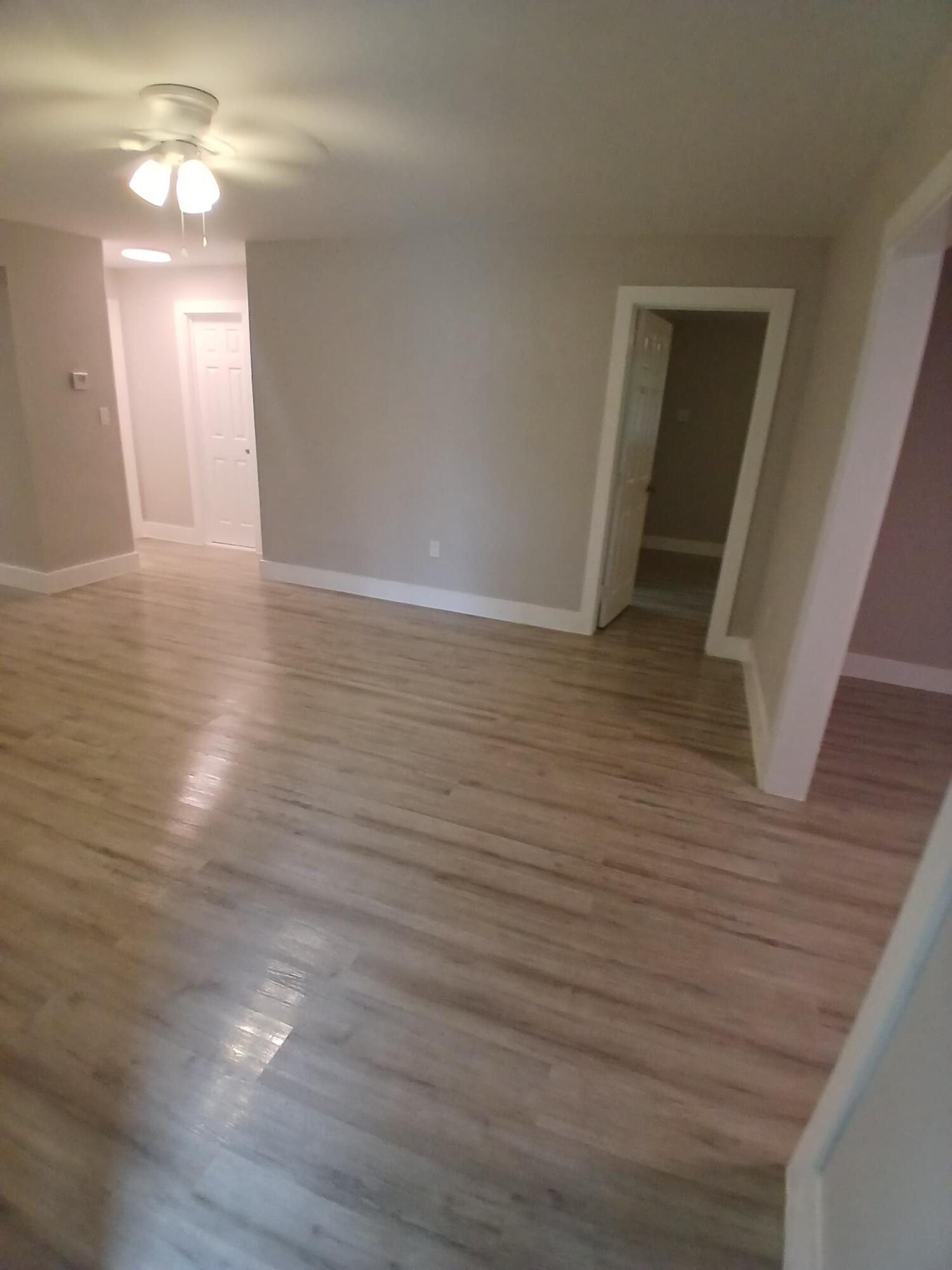 ARCH CREEK ESTS - Residential Lease