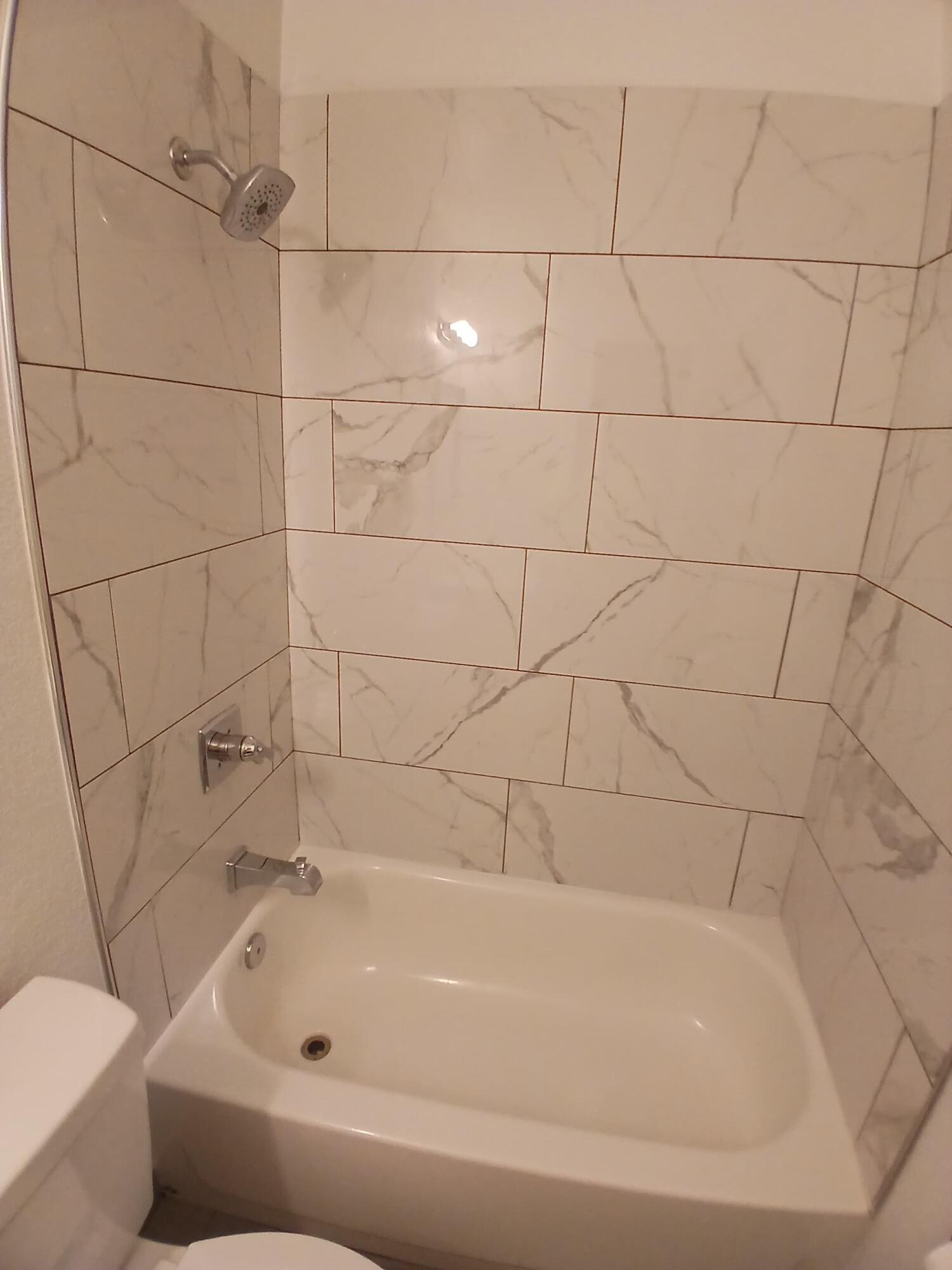 ARCH CREEK ESTS - Residential Lease