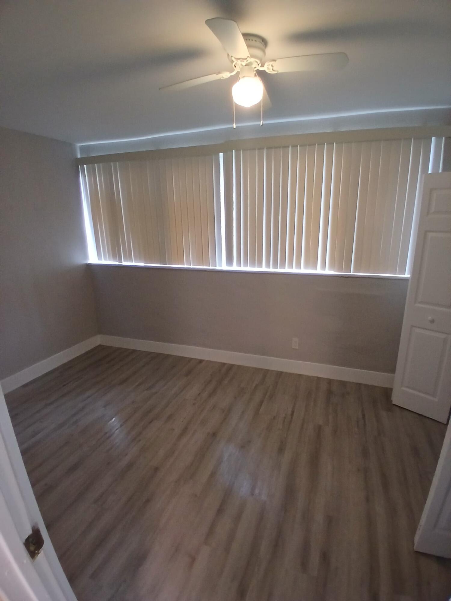 ARCH CREEK ESTS - Residential Lease