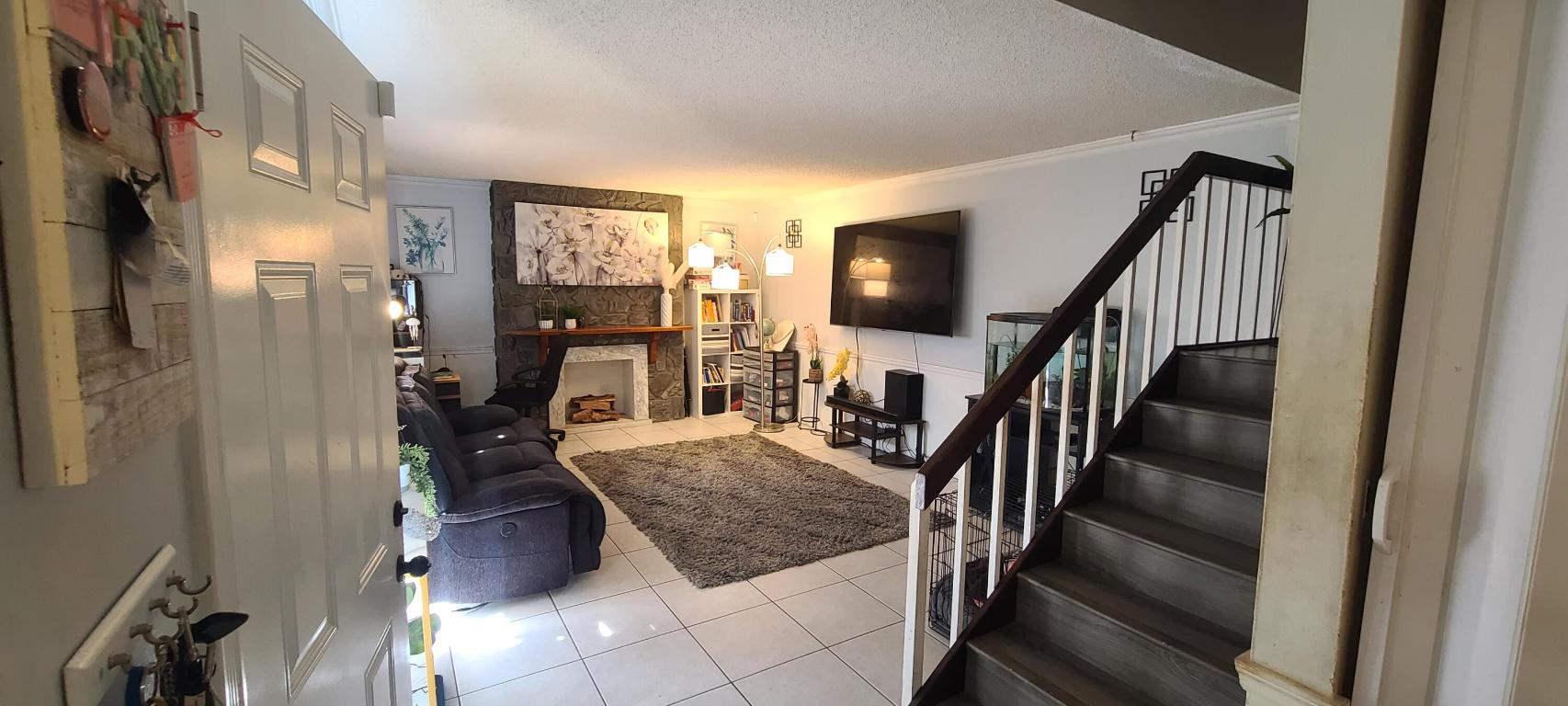 LAKEWOOD - Residential