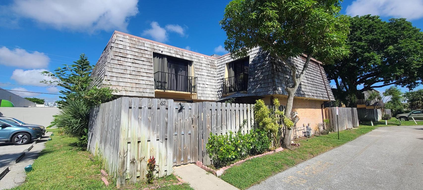 LAKEWOOD - Residential