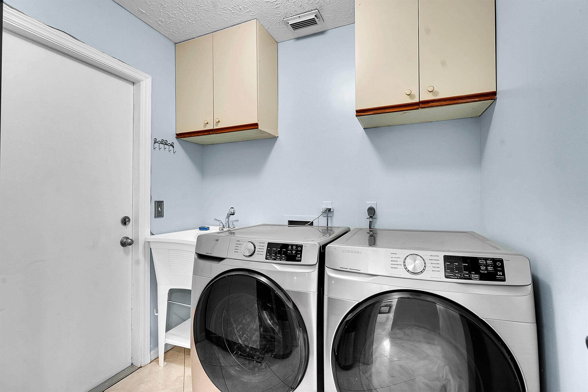 PORT ST LUCIE SECTION 13 - Residential