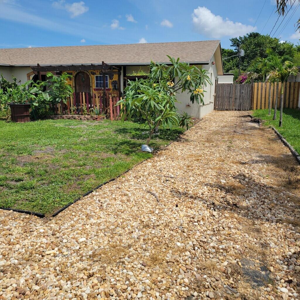 2379 Carambola Road