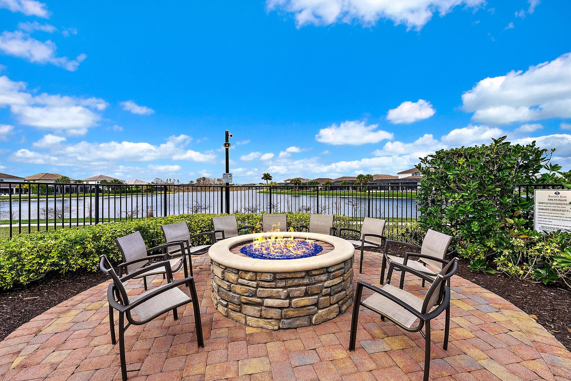 SONOMA ISLES - Residential