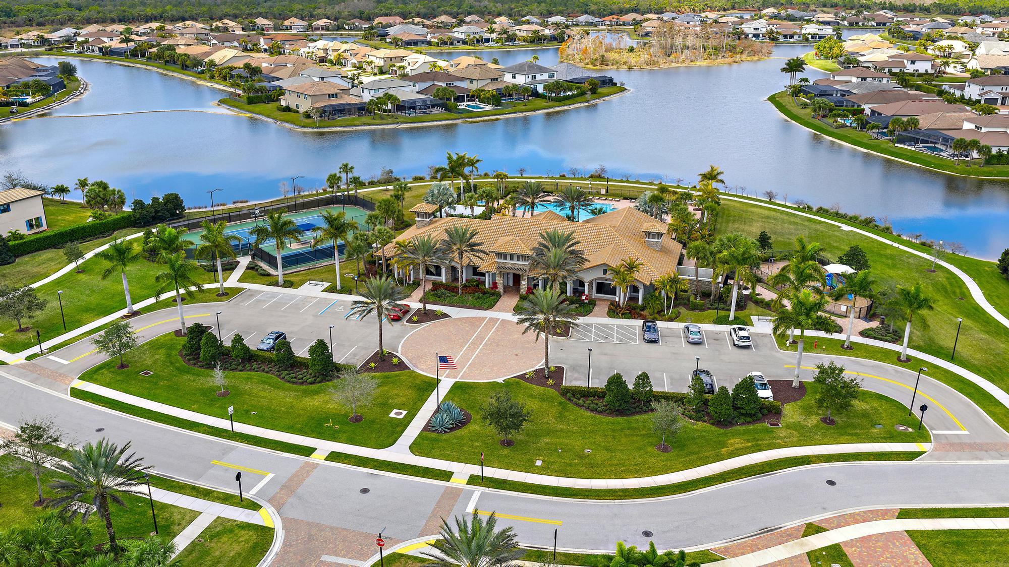 SONOMA ISLES - Residential