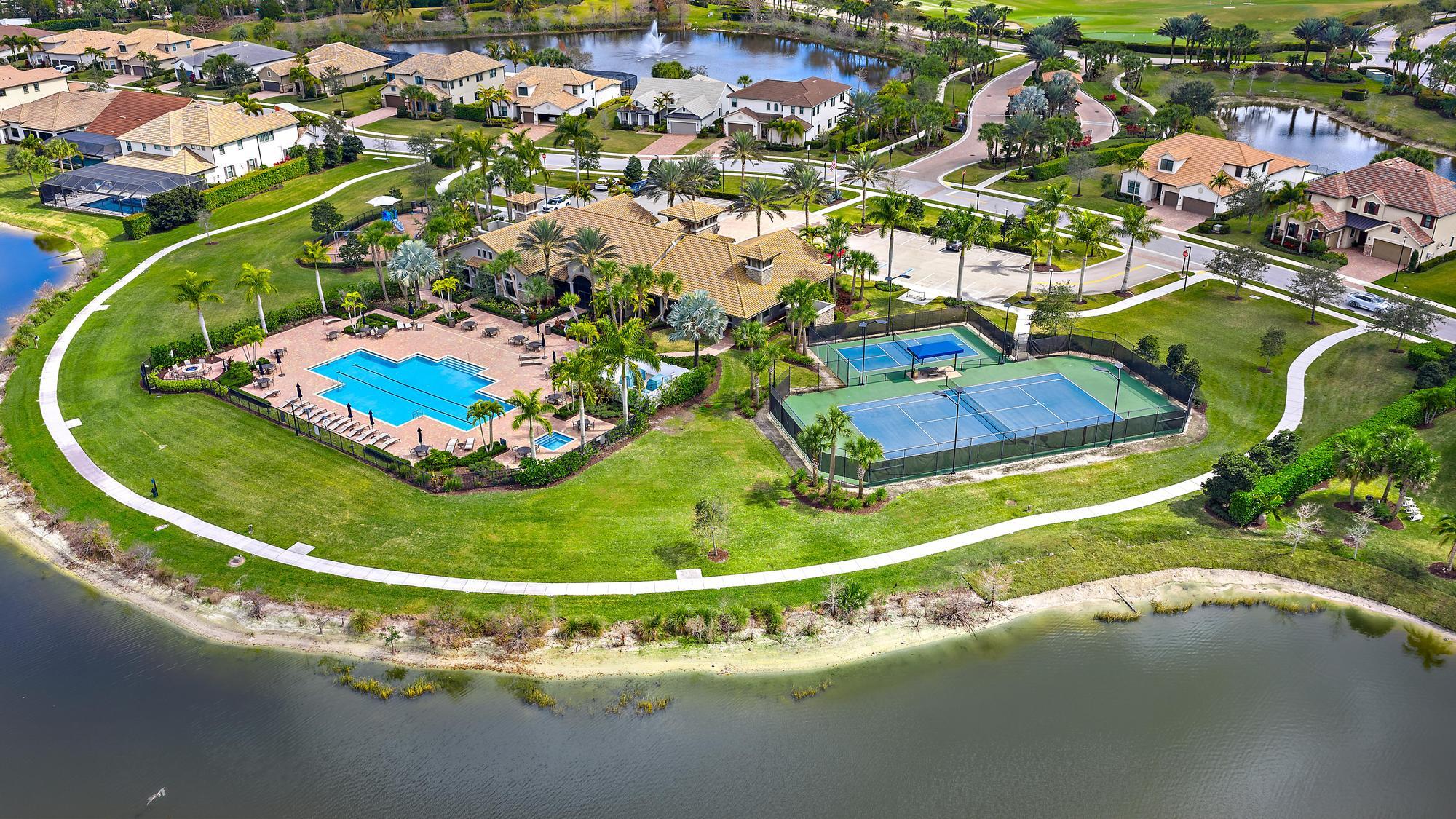 SONOMA ISLES - Residential