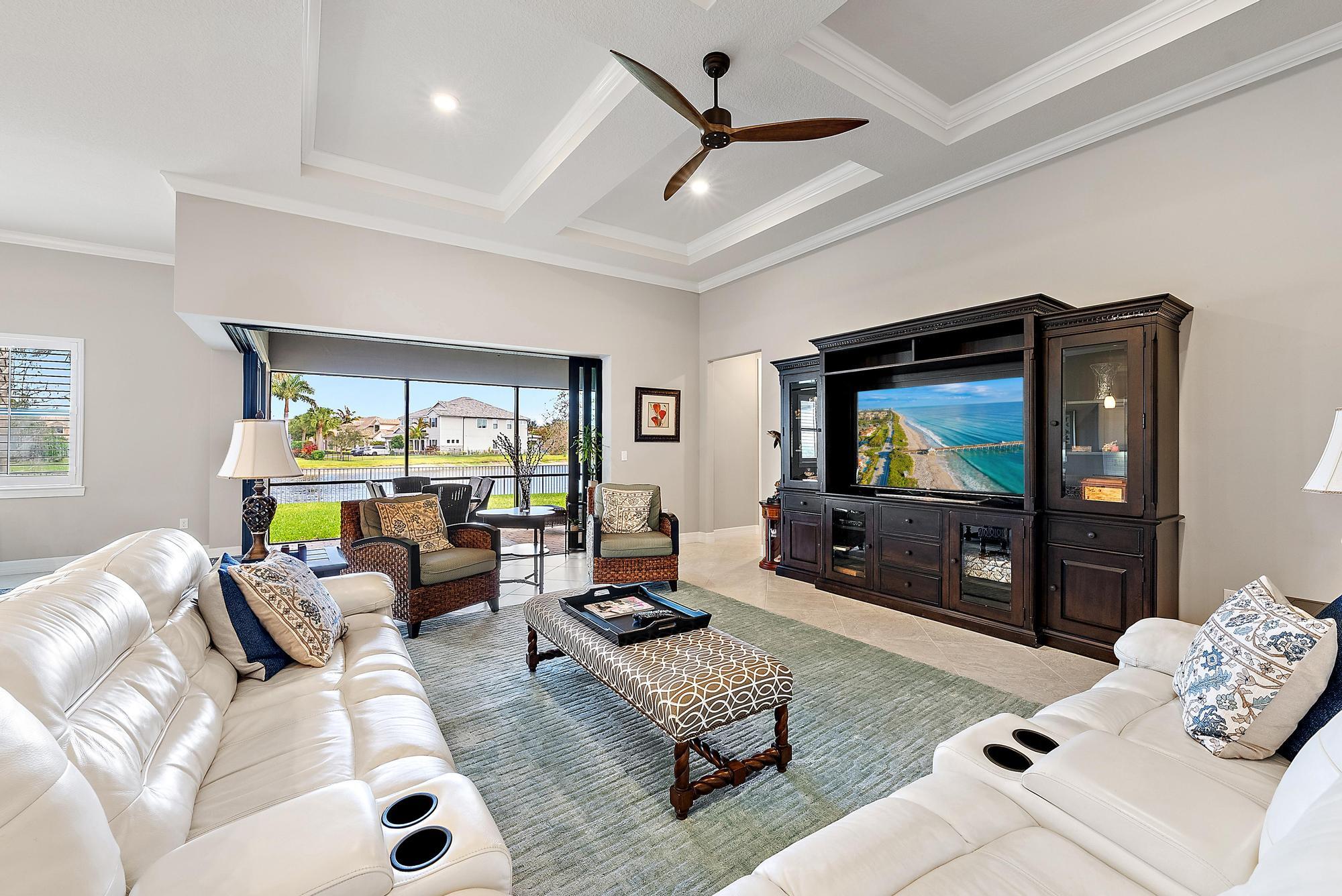 SONOMA ISLES - Residential