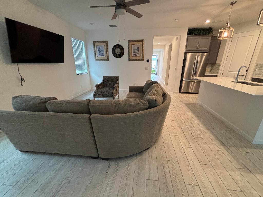 Pointe of Woods - Residential Lease