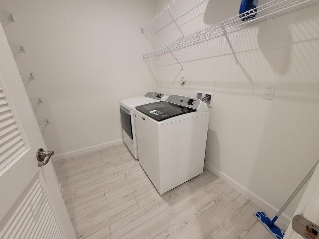 Pointe of Woods - Residential Lease