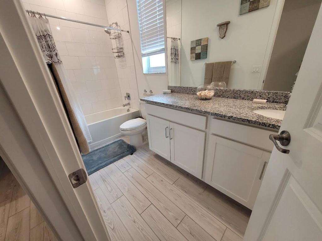 Pointe of Woods - Residential Lease