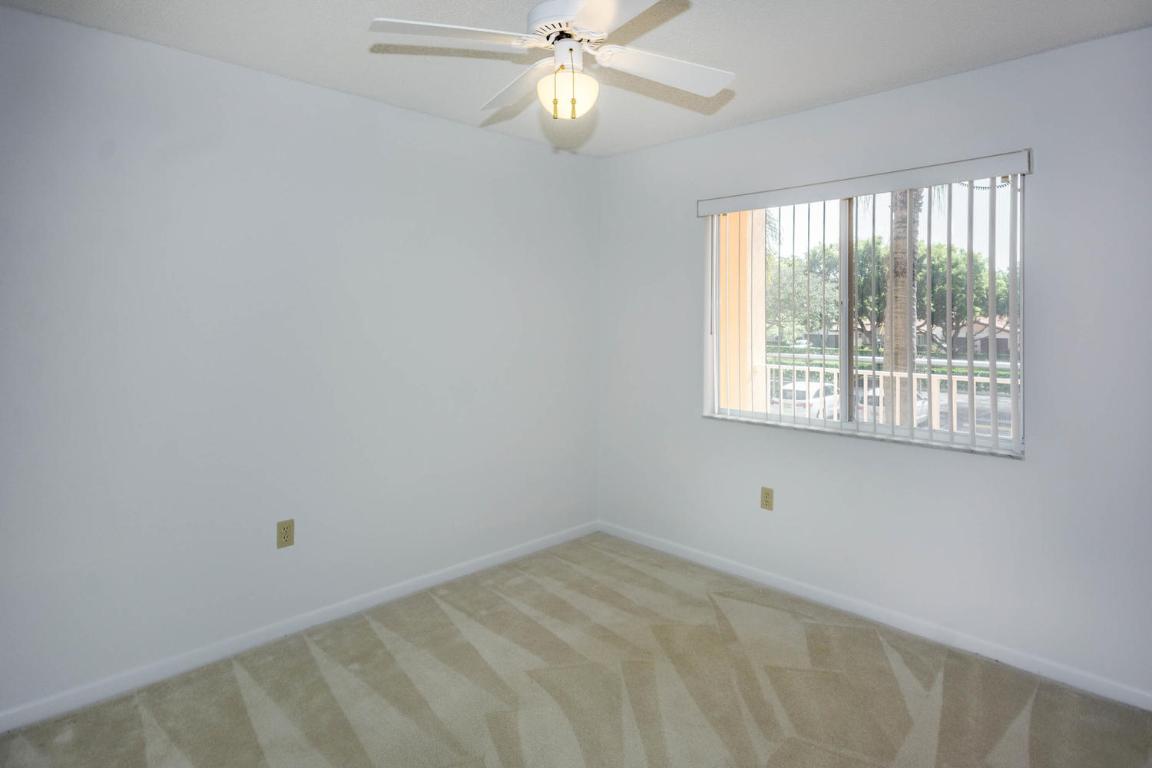 HUNTINGTON POINTE - Residential Lease