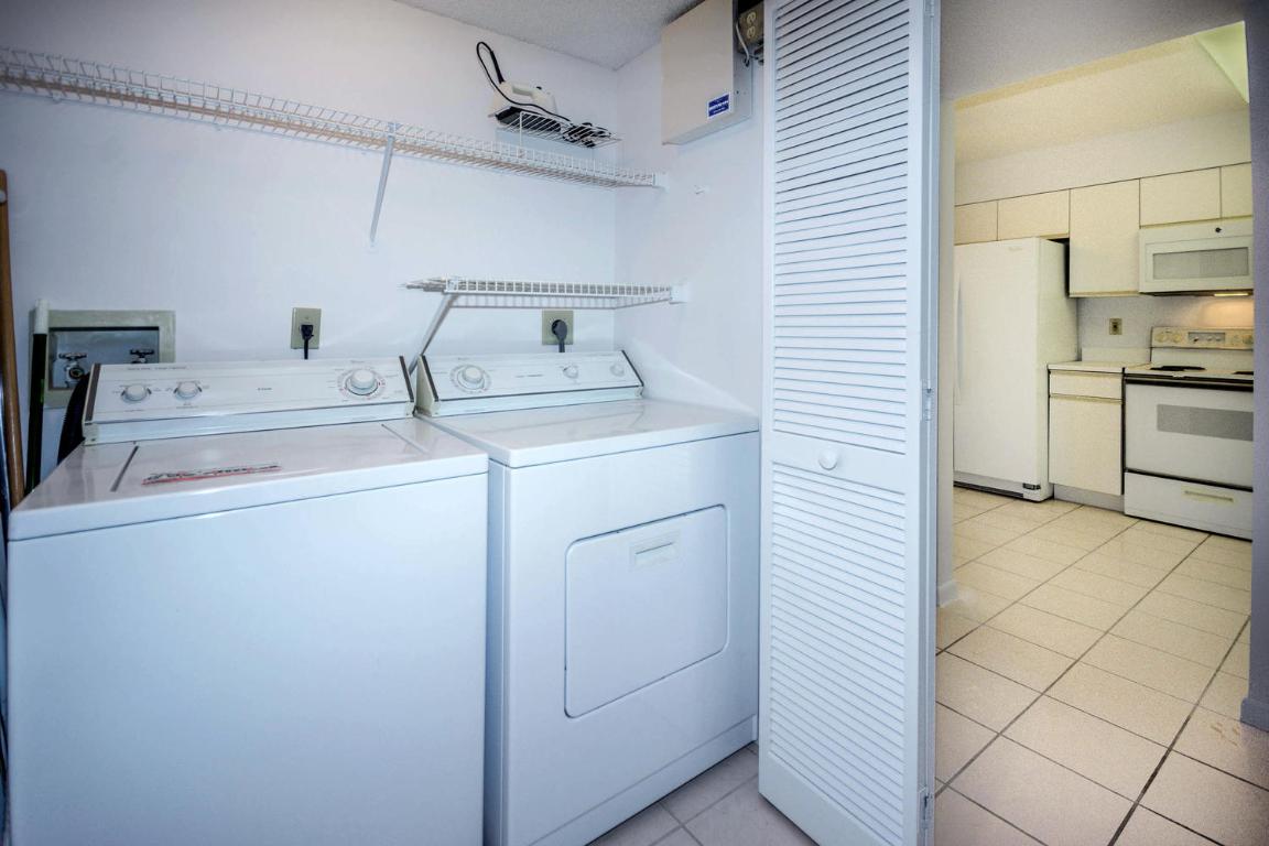 HUNTINGTON POINTE - Residential Lease