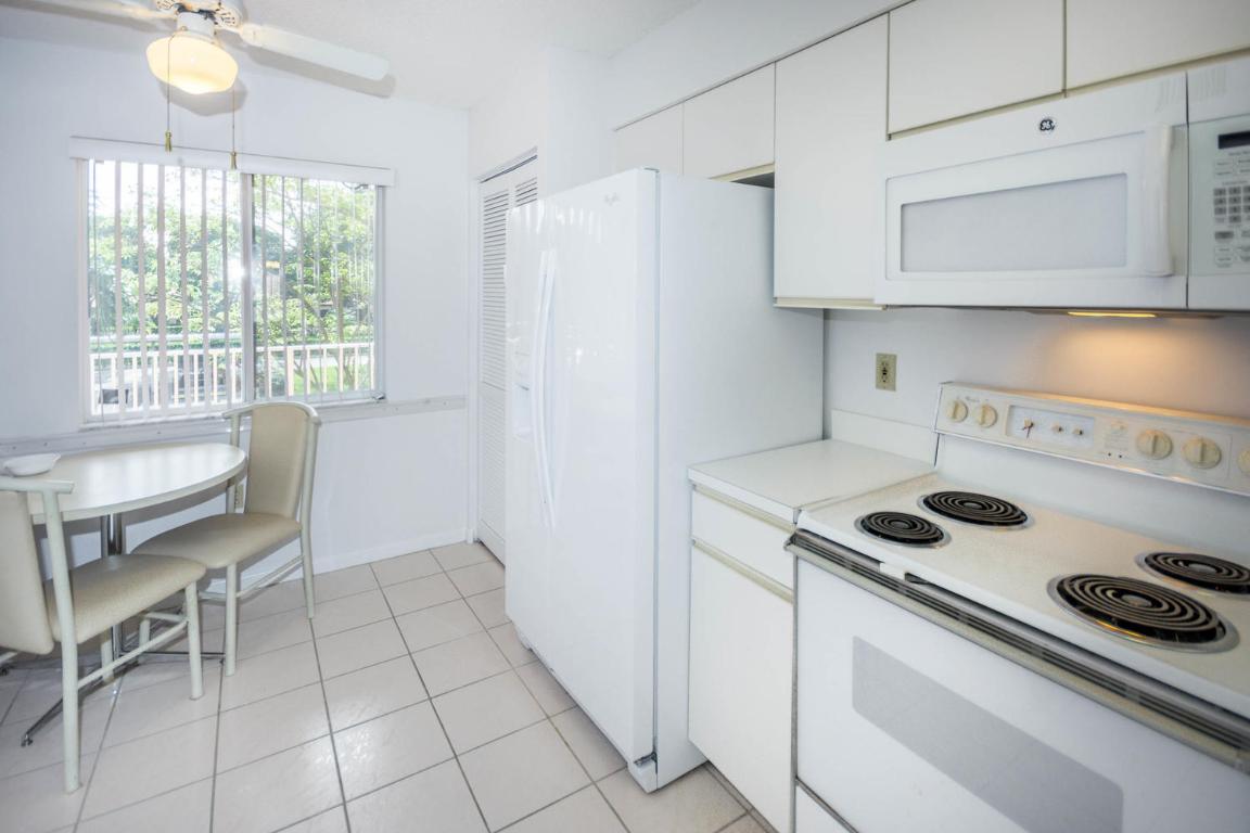 HUNTINGTON POINTE - Residential Lease