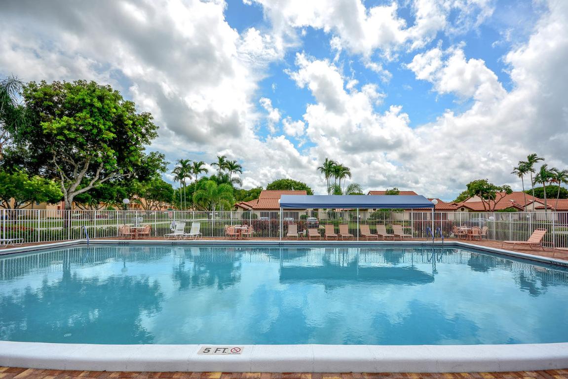 HUNTINGTON POINTE - Residential Lease